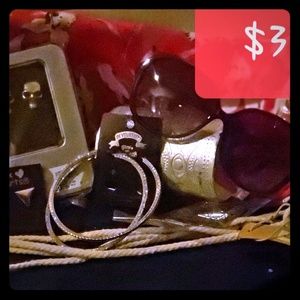 Mixed lot of all new jewelry ect.